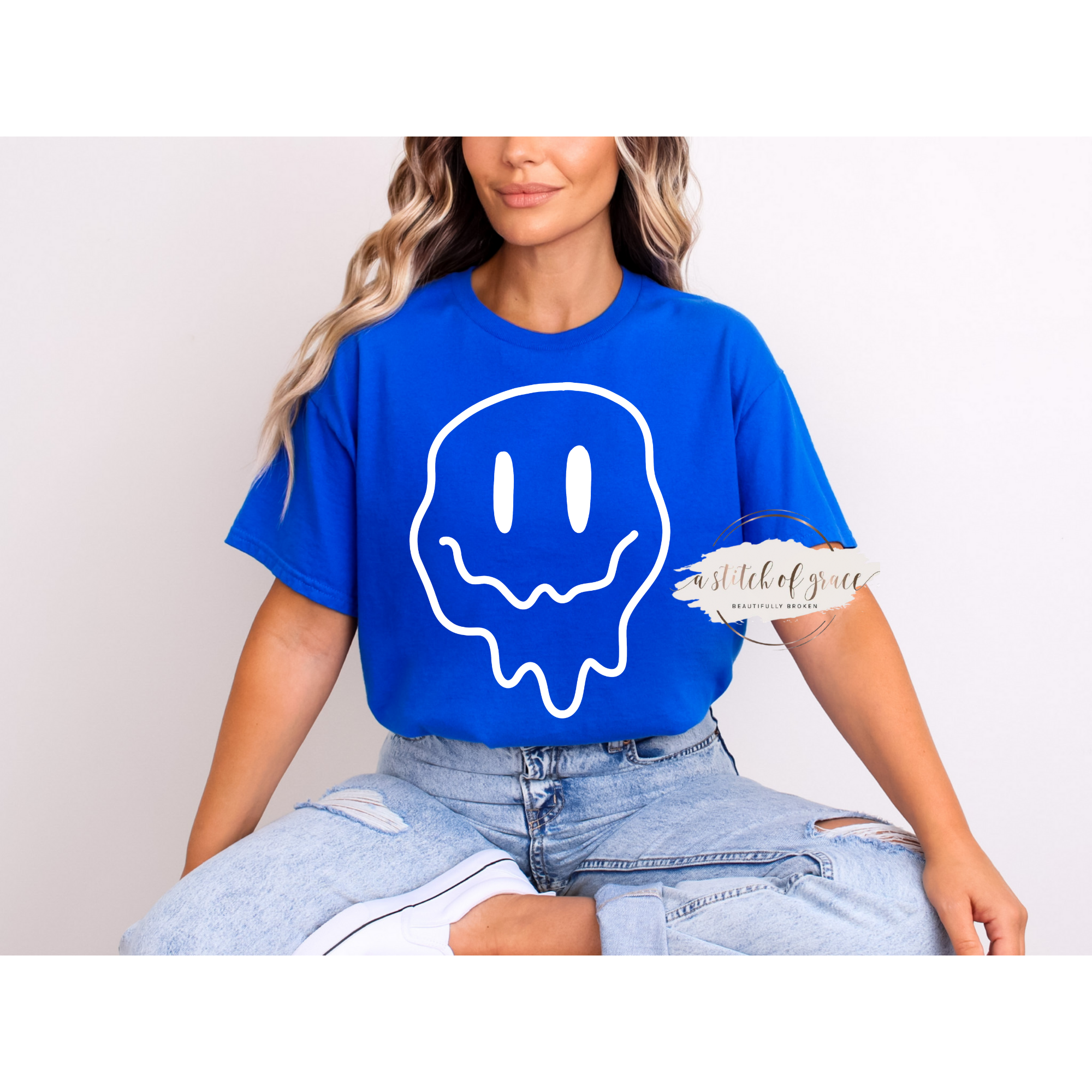 Droopy Smiley Face – Short Sleeve Tee