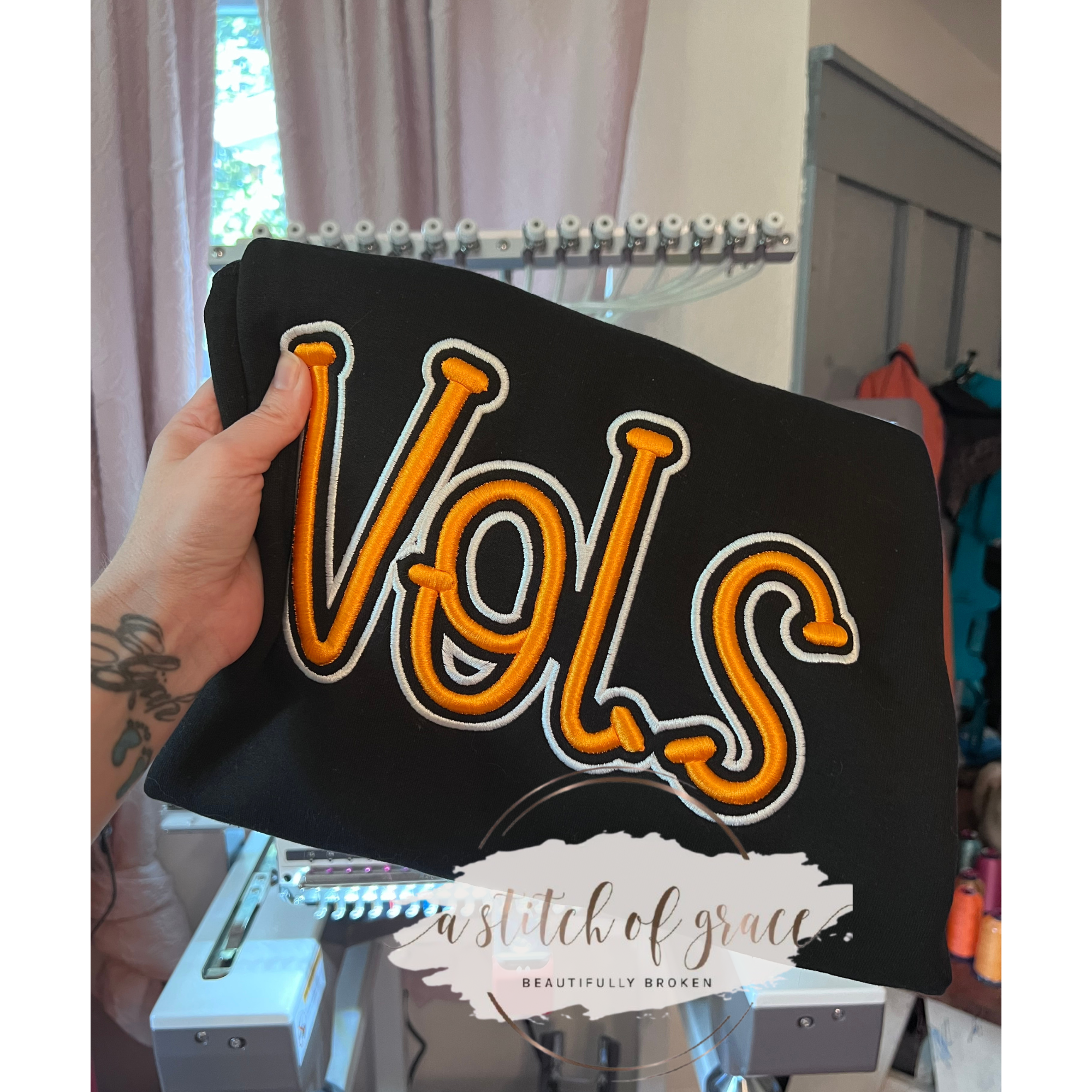 Vols Custom 3D Puff Embroidered Sweatshirt | Personalized Mascot Sweatshirt | Raised Foam Embroidery