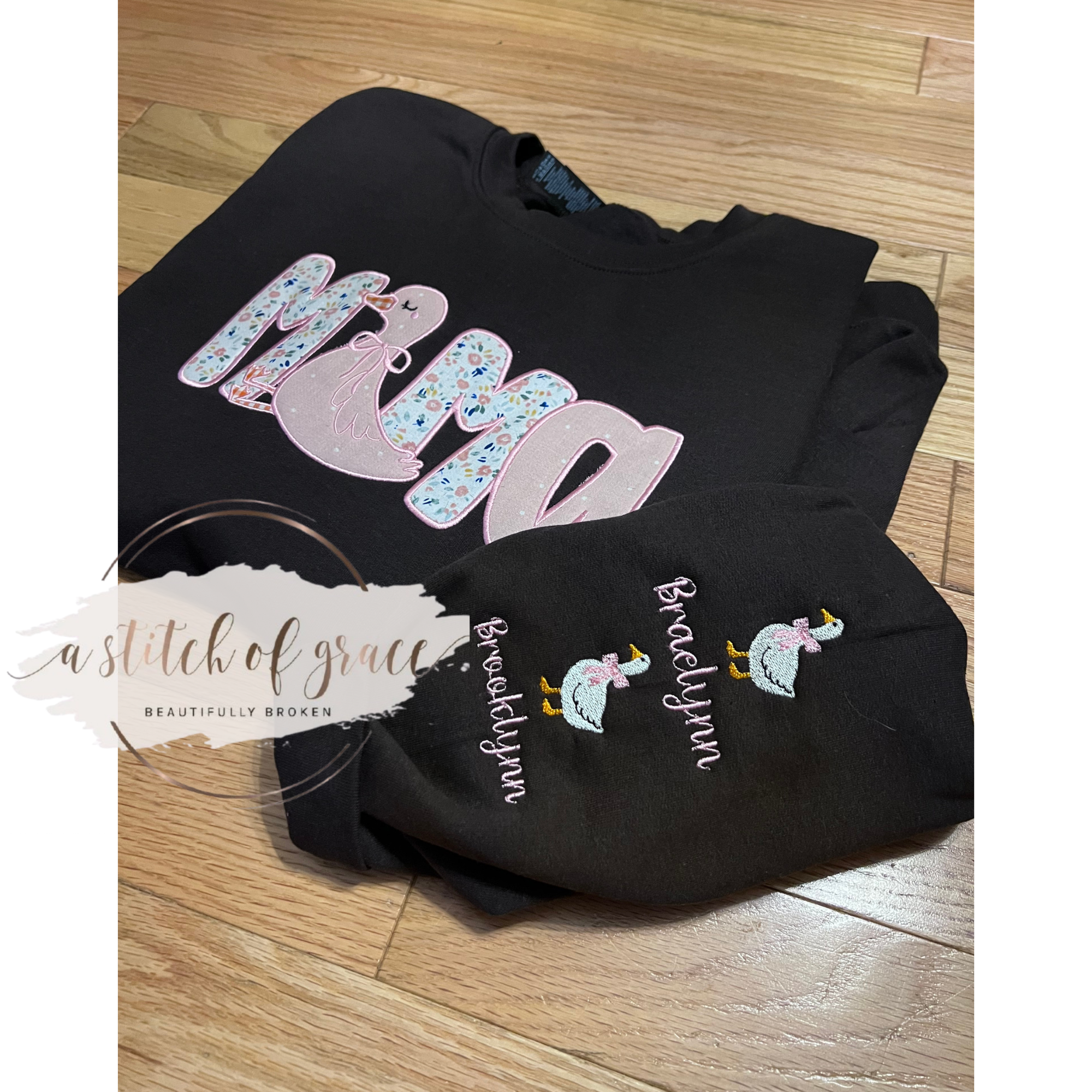Personalized Mama Goose Appliqué Sweatshirt with Embroidered Sleeve - Image 5